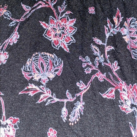 WEEKEND TANK - Picture 3 of 3